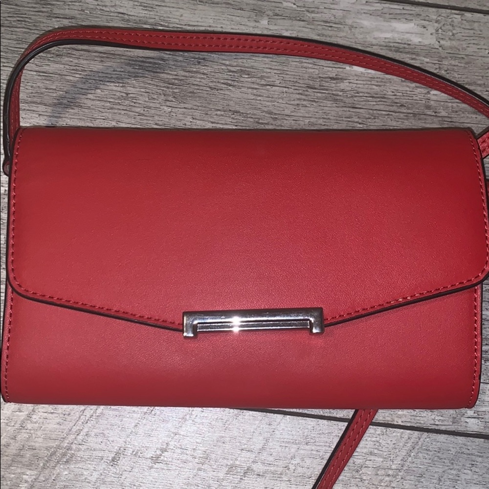 Ivanka Trump crossbody wallet